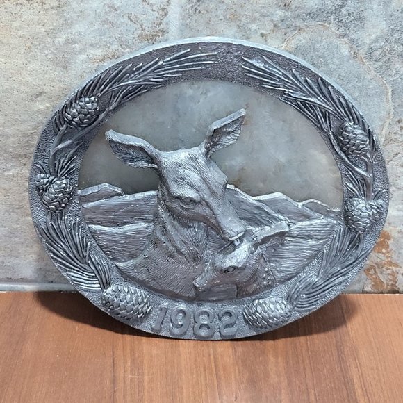 Vintage Deer and Fawn Pewter Plate Michael Ricker Mothers Day 1982 - Picture 12 of 13